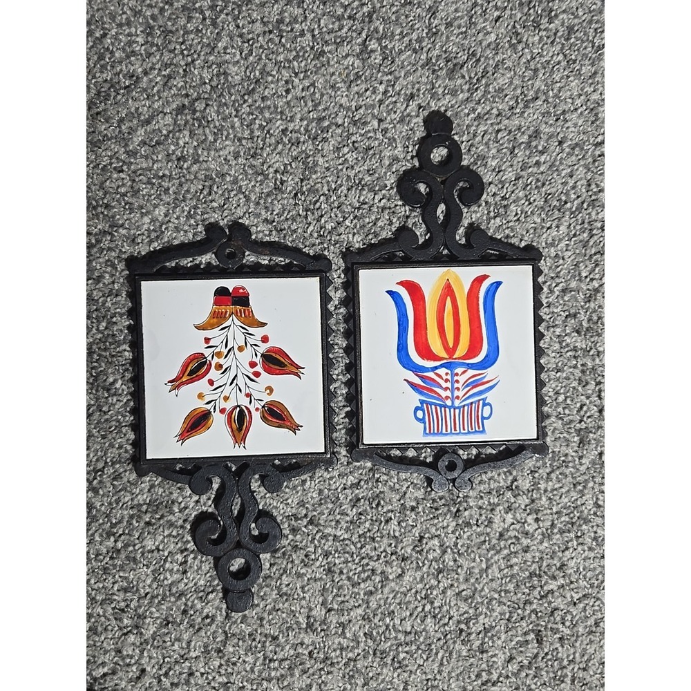 VINTAGE Pair Ucagco Tile & Cast Iron Footed‎ Japanese Art Graphic Trivets